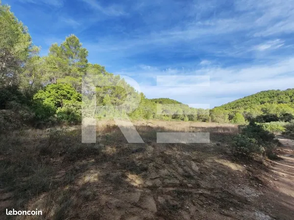 Terrain 13 671 m² Cannes Et Clairan