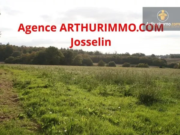 Terrain 103000 m²