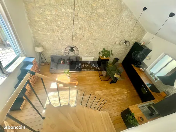 Maison 7 pièces 210 m²