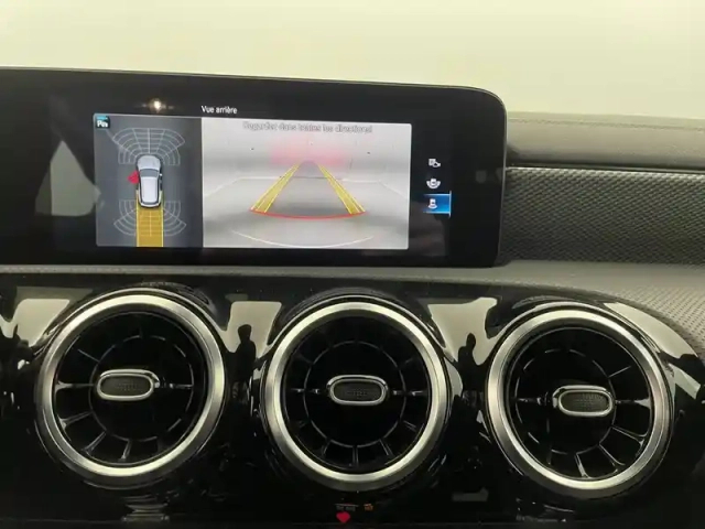 Mercedes Cla shooting brake 180 d 8g-dct — photo 26