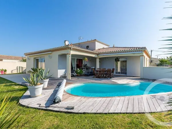Maison 3 pièces 135 m²