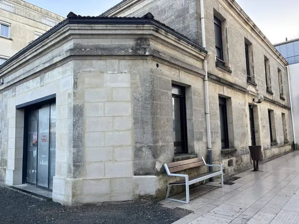 Bureaux 153 m²