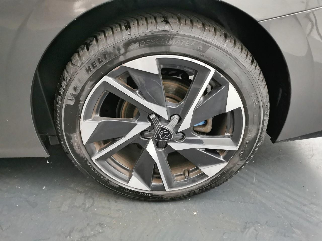 Peugeot 308 sw bluehdi 130ch s&s eat8 allure pack — photo 16