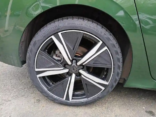 Peugeot 308 bluehdi 130ch s&amp;s eat8 gt — photo 15