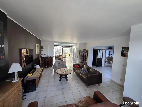 Maison 6 pièces 161 m²