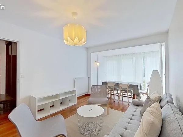 Chambre 4 pièces 75 m²