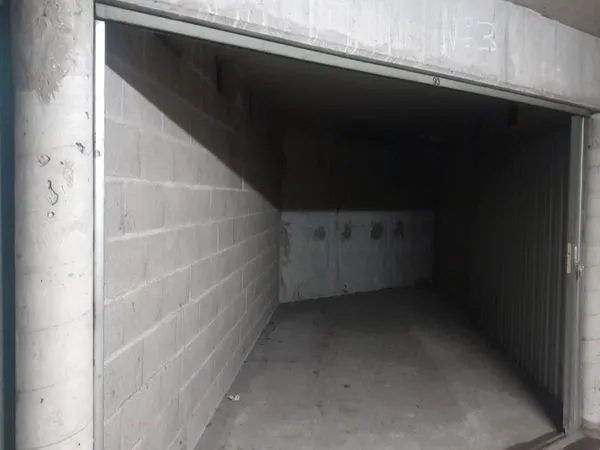 Loue garage fermé sous terrain