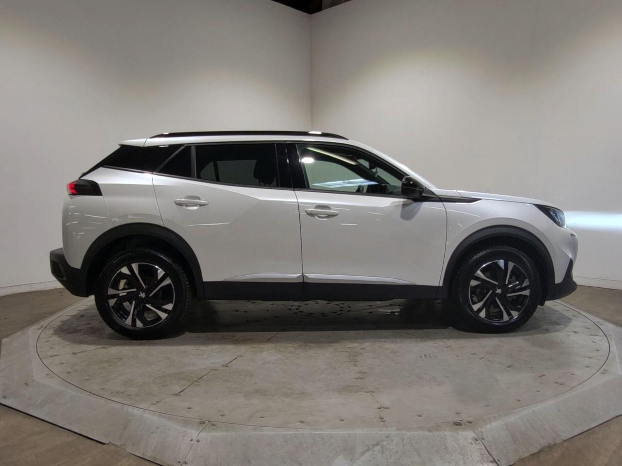 Peugeot 2008 bluehdi 130 s&s eat8 allure — photo 6