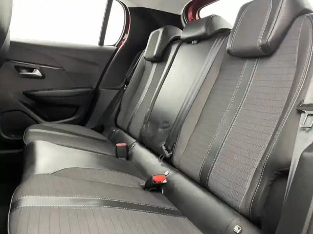 Peugeot 208 puretech 100 s&amp;s eat8 — photo 15