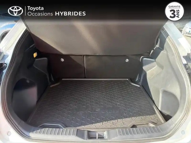 Toyota Yaris cross 116h design awd-i my21 — photo 10