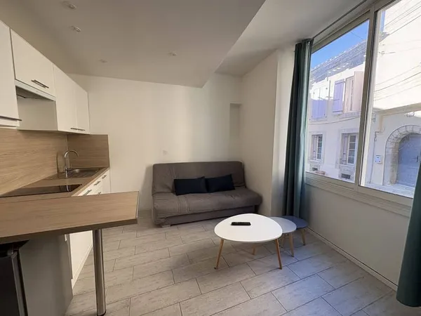 Studio 1 pièce 18 m²