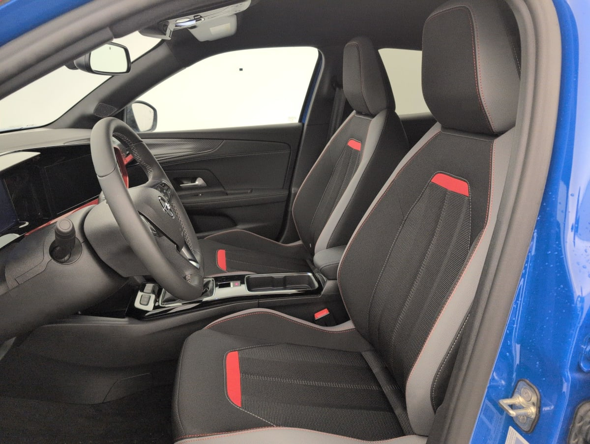 Opel Mokka — photo 16