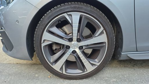 Peugeot 308 SW 1.6 Puretech 225 EAT8 - GT – 2018 – 120980 km – Essence – Boîte Automatique — photo 16