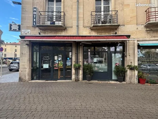 Commerce 270 m²