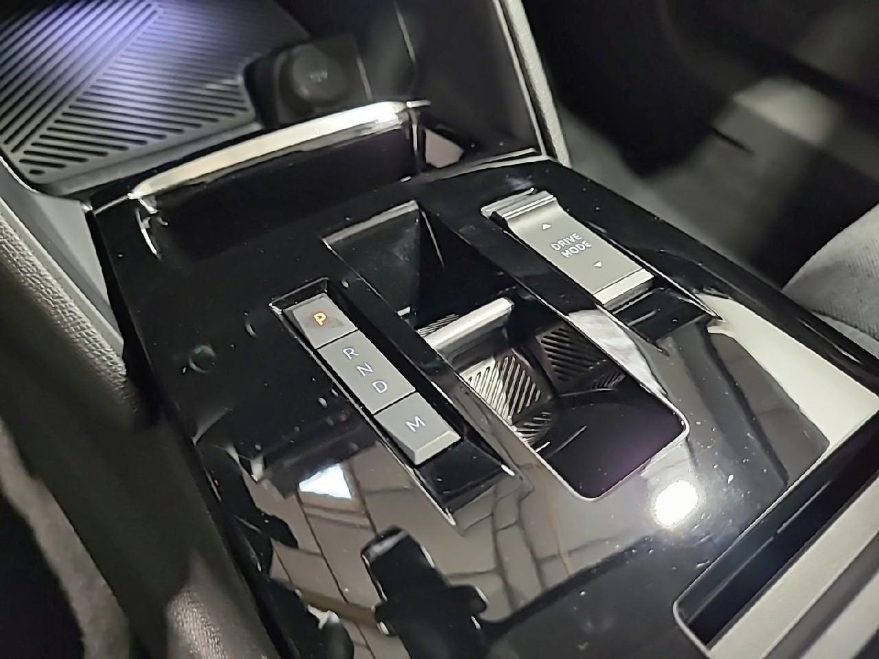 Citroën C4 X puretech 130 s&s eat8 shine — photo 17