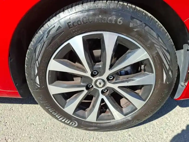 Renault Clio tce 90 — photo 13