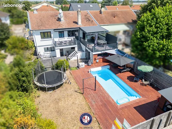 Maison 7 pièces 153 m²