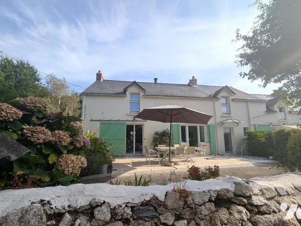 Maison 8 pièces 246 m²
