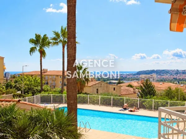 2P Nice ouest Parking Jardin Terrasse piscine