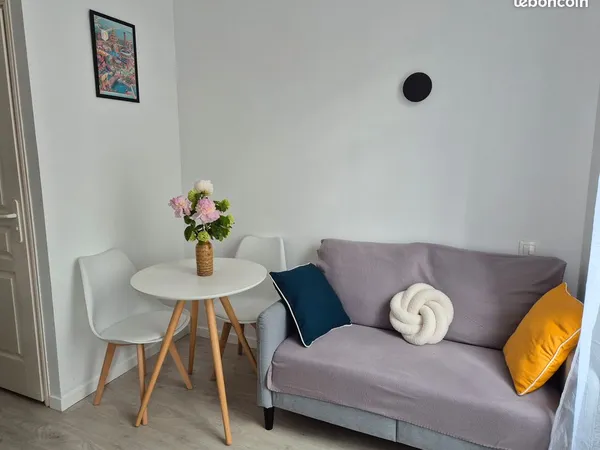 Paris 11e - 19 m² avec chambre séparée, optimisé par architecte