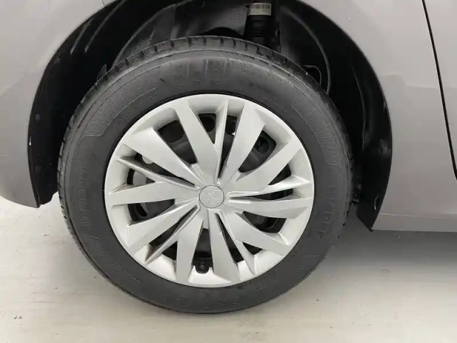 Peugeot 208 puretech 75 s&amp;s bvm5