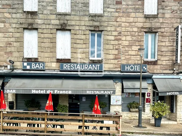 Bar, hôtel, hôtel 799 m² Objat