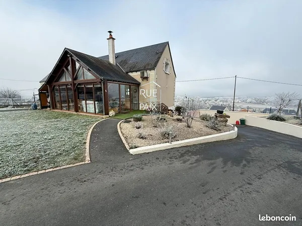 Propriété 5 pièces 226 m²