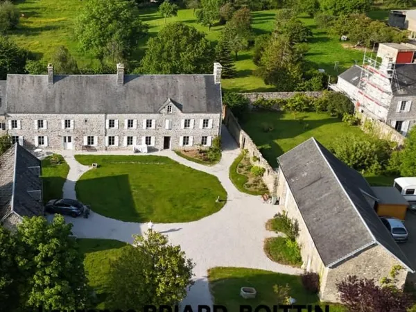 Propriété 11 pièces 291 m²