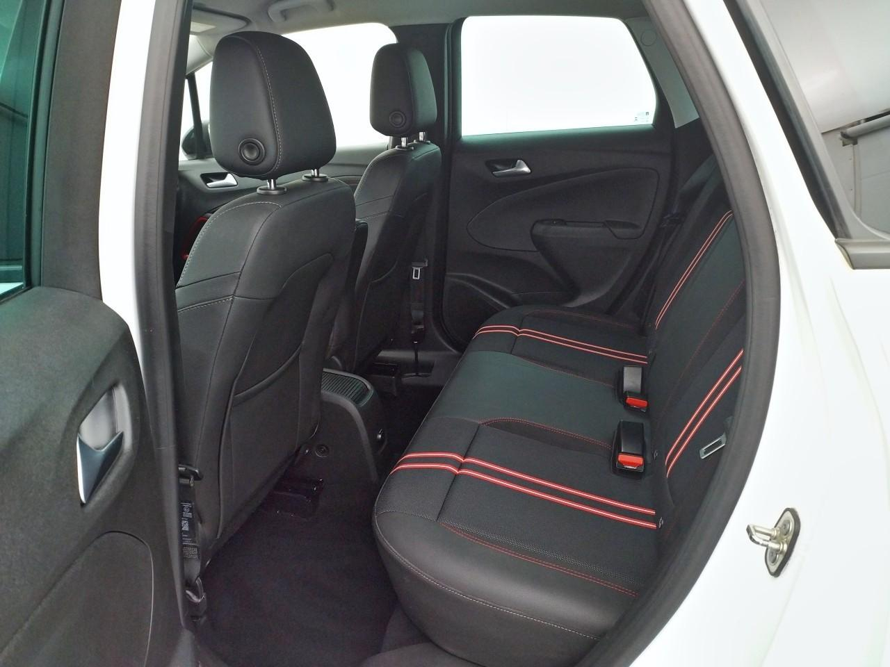 Opel Crossland 1.5 d 110 ch bvm6 gs line — photo 13