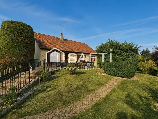 Pavillon sur sous sol de 188m2 sur 3844m2 de terrain