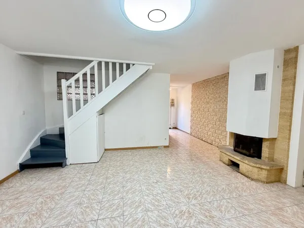 Maison de 100m2 à louer sur Évry