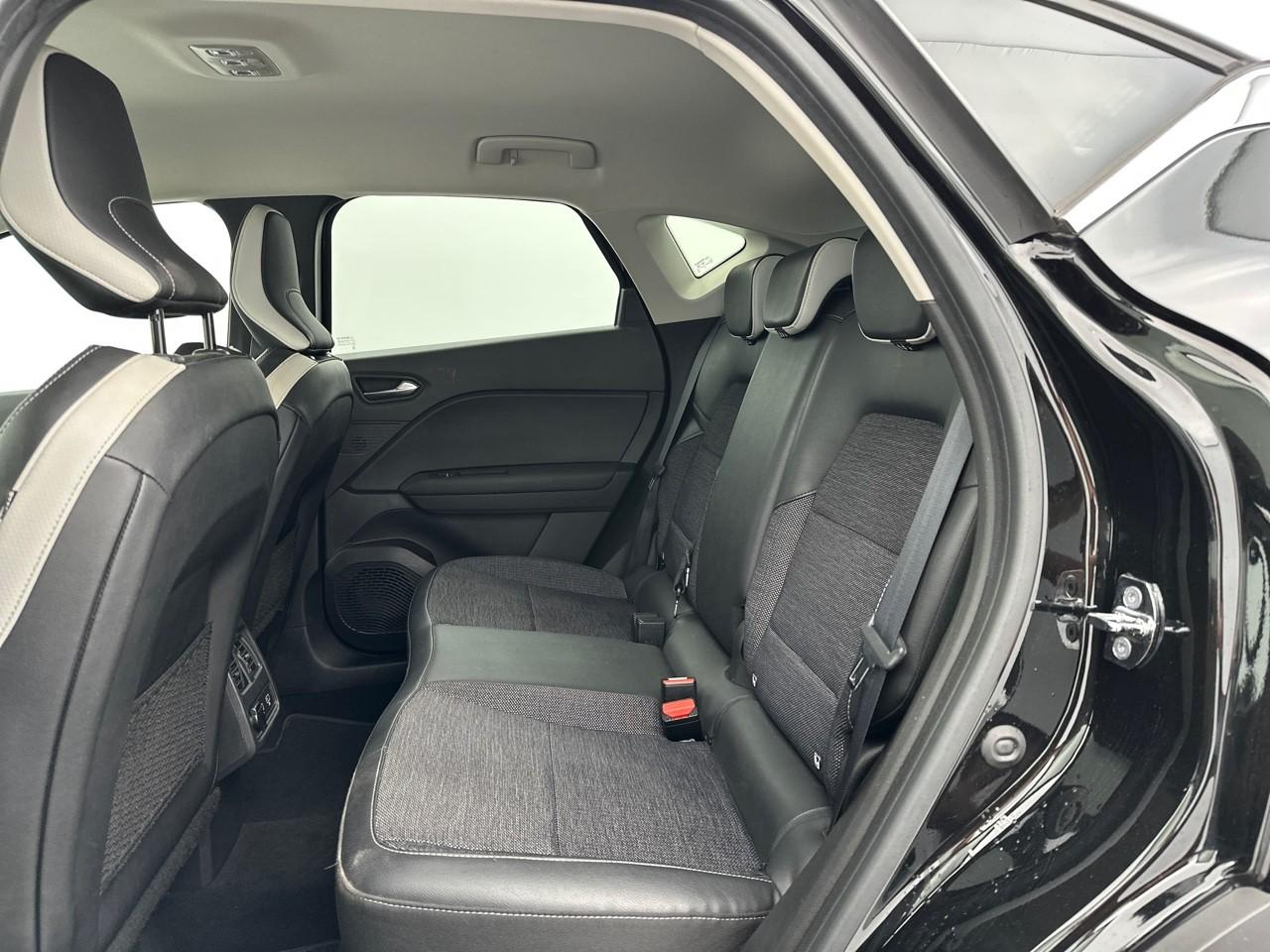 Renault Captur tce 155 edc fap intens — photo 12
