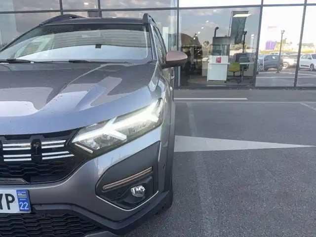 Dacia Jogger eco-g 100 7 places gsr2 — photo 24