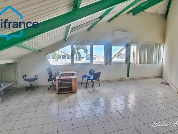 Bureaux 60 m²