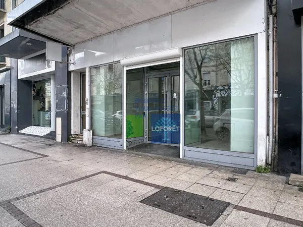 Local commercial 2 pièces 50 m²