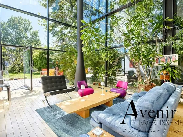 Tassin-la-Demi-Lune - Maison de 250 m² alliant caractère de l'ancien et charme du contemporain