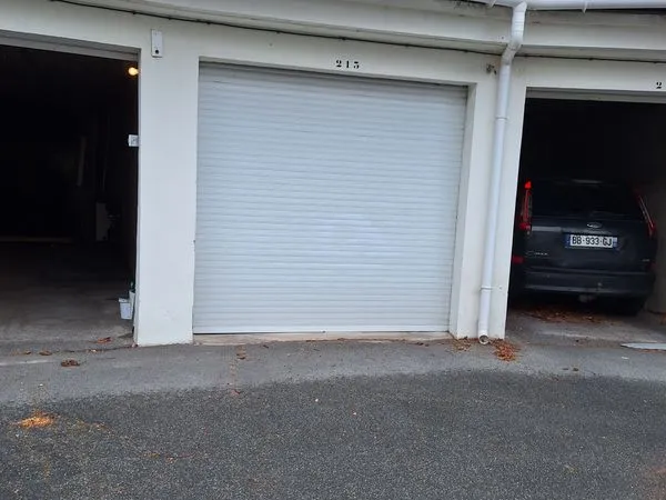 Garage box fermé