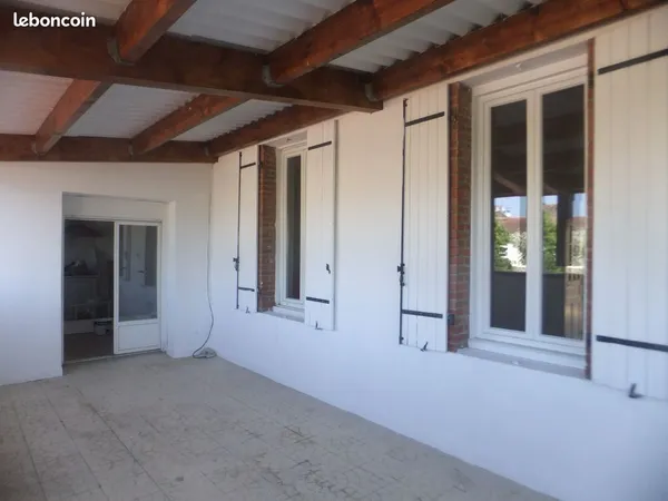 Beau et grand T5 avec terrasse et cheminée insert avenue Gambetta a ALBI