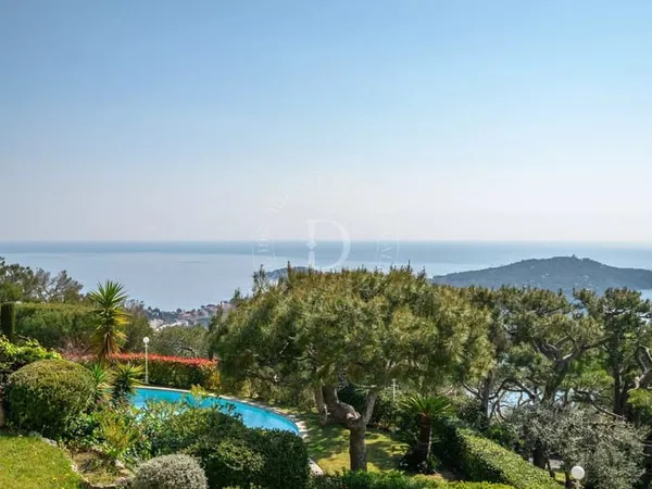 Villefranche-sur-Mer - Appartement-villa d'exception avec vue me