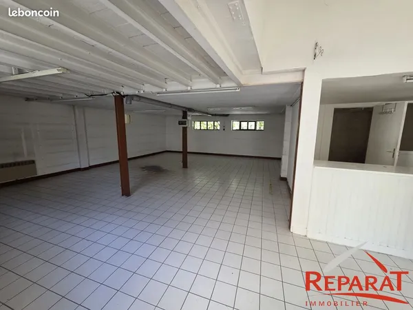 Local 170 m² Brive-la-Gaillarde