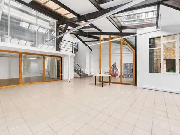 Local 320 m²