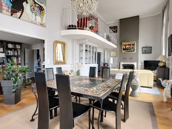 Appartement 5 pièces 174 m²