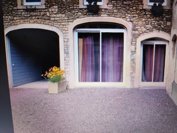 apt meubles 45m2 rdc pres centre ville calme
