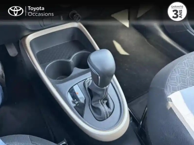 Toyota Aygo x 1.0 vvt-i 72ch design s-cvt my23 — photo 10