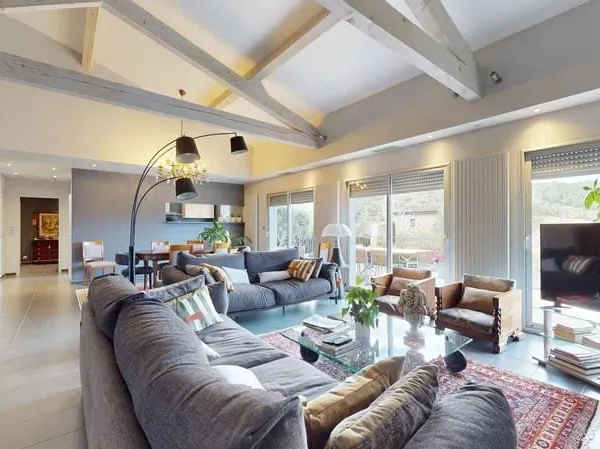 Villa 4 pièces 161 m²