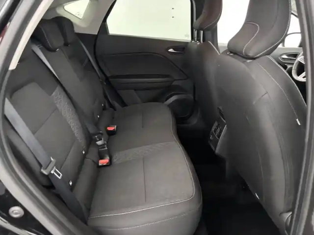 Renault Captur tce 90 — photo 16