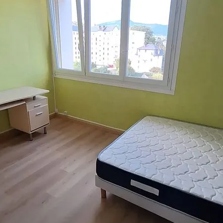 Chambre 12m2 ds Appart.75m2 en coloc proche Curial