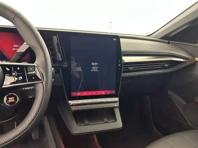 Renault Megane e-tech 220 ch autonomie confort gsr2 — photo 12