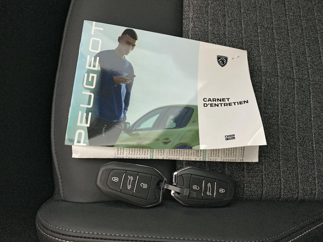 Peugeot 5008 hybrid 145 ch e-dcs6 allure — photo 18
