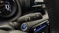 Toyota Yaris 116h Design 5p MY22 — photo 24